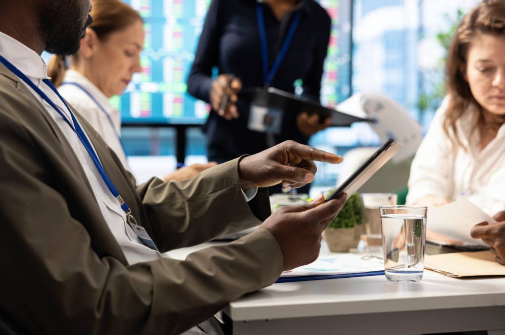 O custo da inação: como geopolítica e compliance redefinem governança corporativa