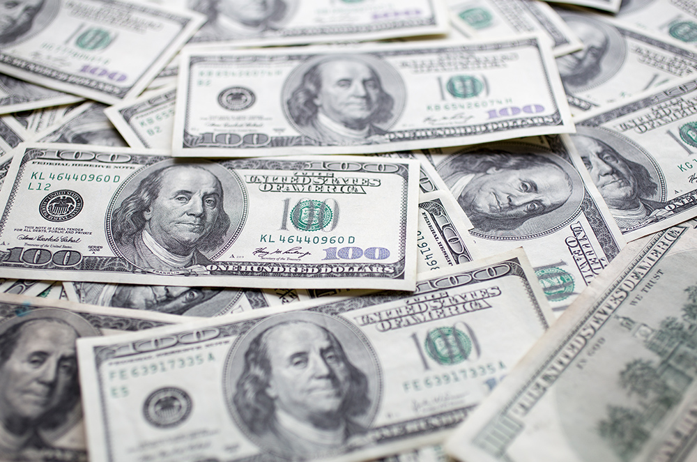 Dólar cai mais e Selic não chega a 15%? As apostas de gestores em ajuste a “tarifaço”