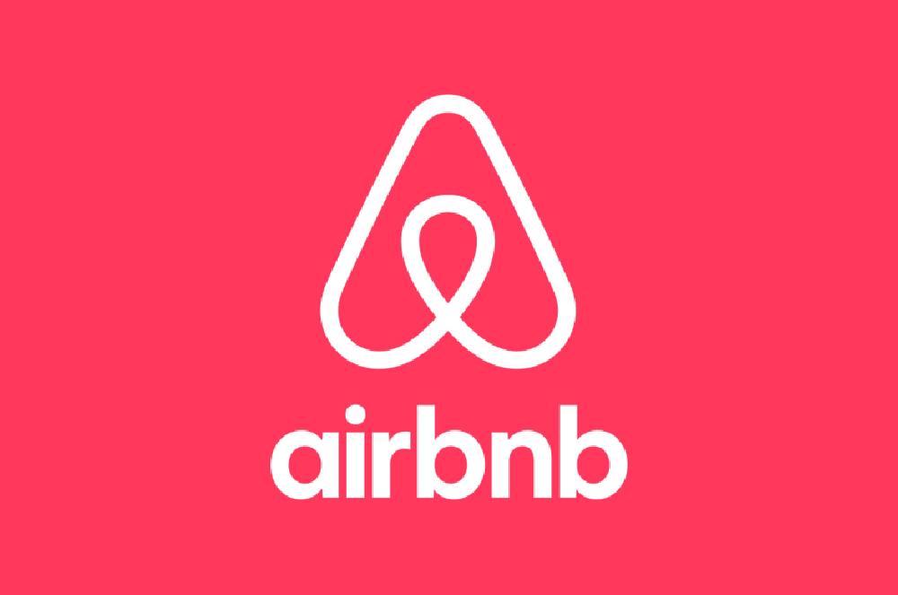 Crescer não é fazer mais: o que o case do Airbnb ensina sobre reestruturação inteligente